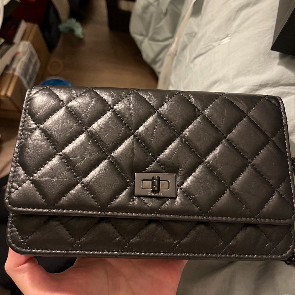 CHANEL 2.55 Reissue Wallet On Chain (2025)